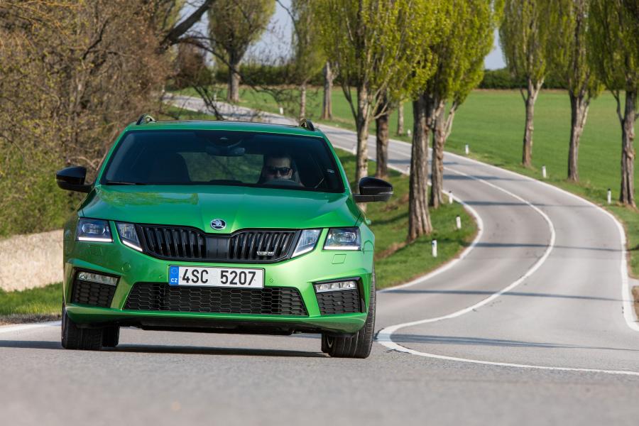  Skoda Octavia RS Combi 2017 года  (WW) (фото 26 из 48)